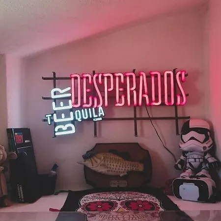 Casa Colorista En El Casco Antiguo Hébergement de vacances Alicante