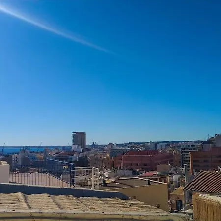 Prázdninový dům Casa Colorista En El Casco Antiguo Alicante