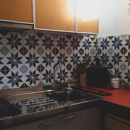 Prázdninový dům Casa Colorista En El Casco Antiguo Alicante