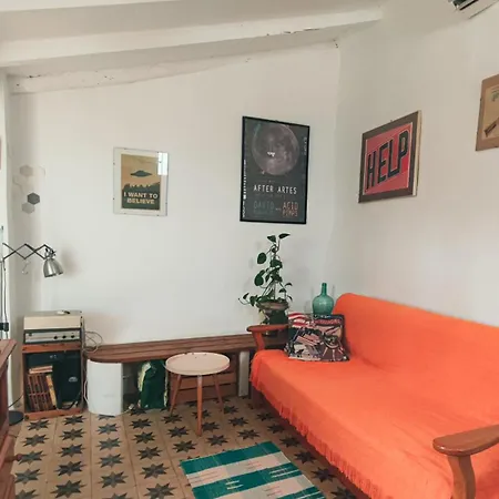 Casa Colorista En El Casco Antiguo