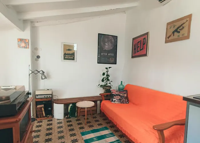 Casa Colorista En El Casco Antiguo