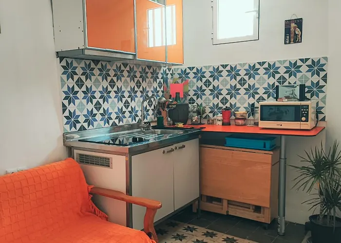Casa Colorista En El Casco Antiguo Hébergement de vacances *