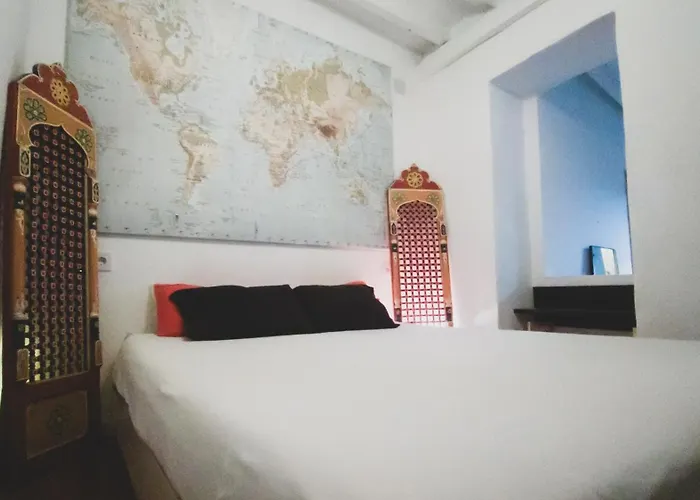 Hébergement de vacances Casa Colorista En El Casco Antiguo Alicante