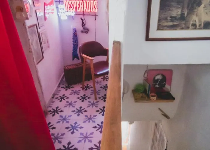 Casa Colorista En El Casco Antiguo Alicante